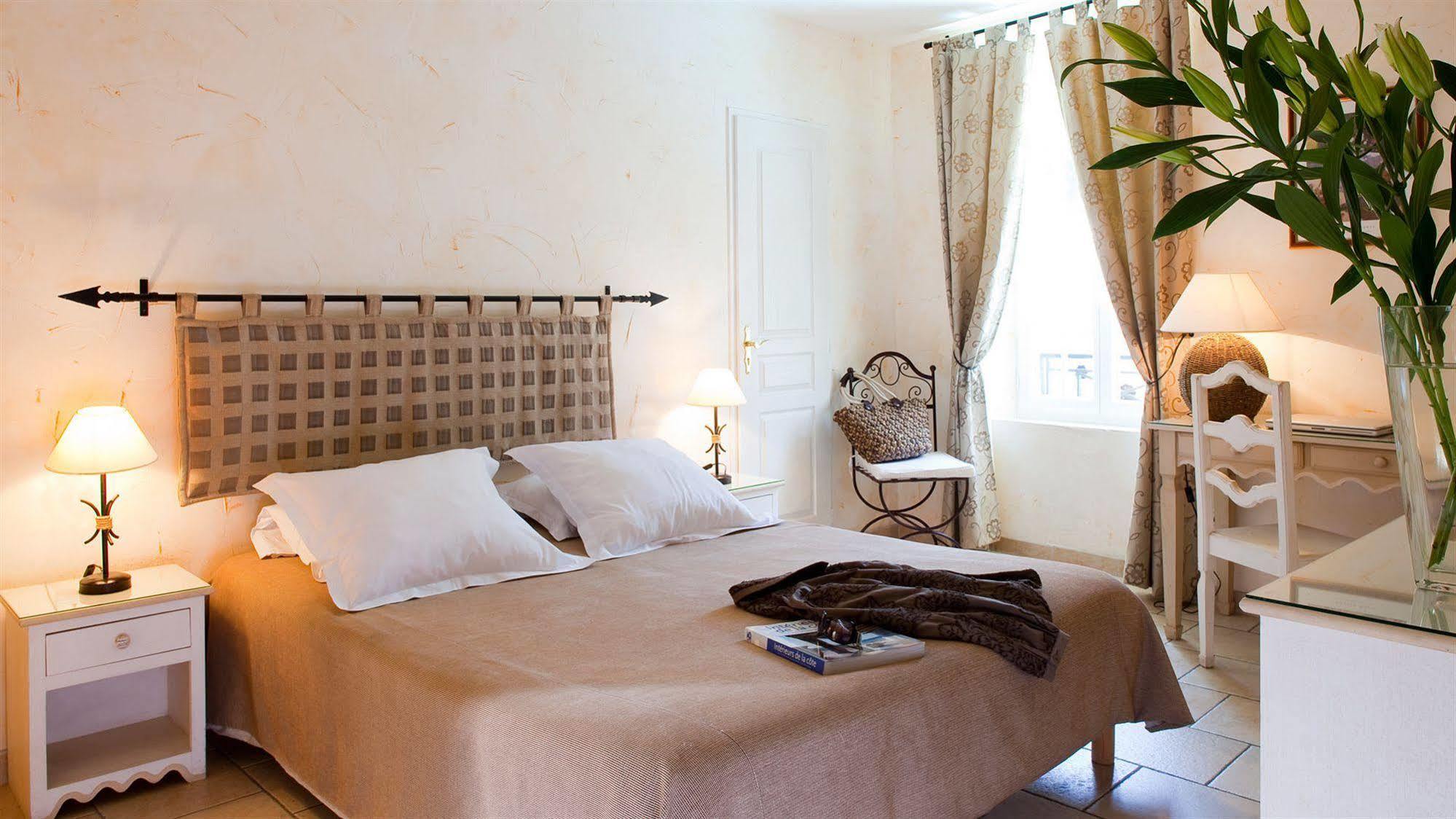 Logis Hotel Et Restaurant La Bastide Cabezac Bize-Minervois Exterior photo